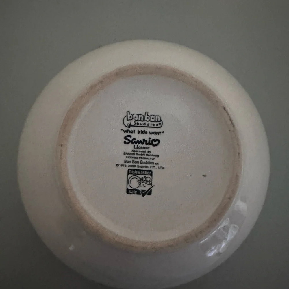Hello Kitty Sanrio White and Pink Bowl